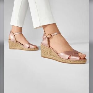STUART WEITZMAN
Mirela sandals in laminated pink